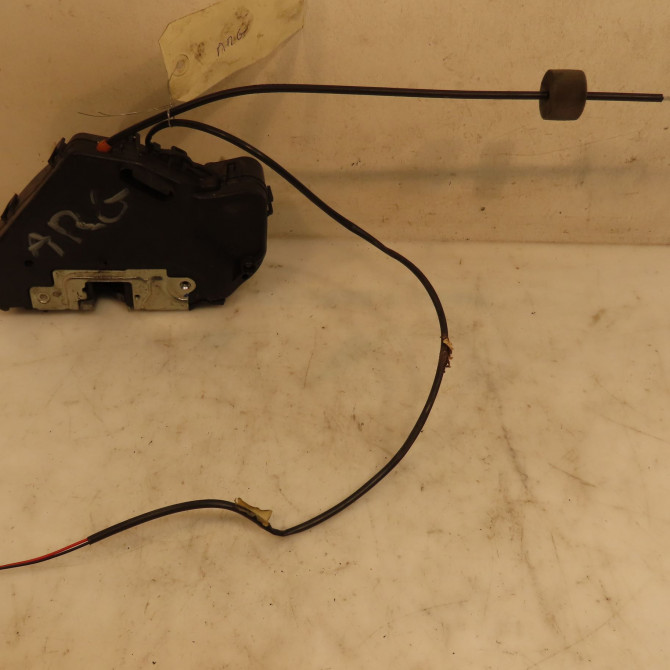 Serrure porte arg occasion MERCEDES CLASSE C II Phase 2 03-2004->06-2007 C 200 CDi 2037300135 1