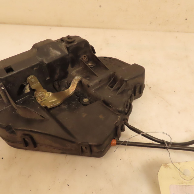 Serrure porte arg occasion MERCEDES CLASSE C II Phase 2 03-2004->06-2007 C 200 CDi 2037300135 2