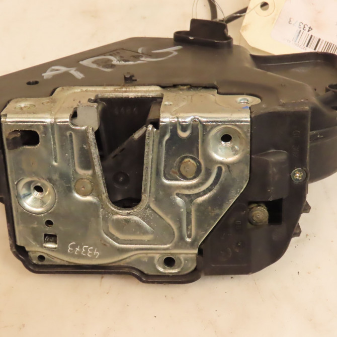 Serrure porte arg occasion MERCEDES CLASSE C II Phase 2 03-2004->06-2007 C 200 CDi 2037300135 3