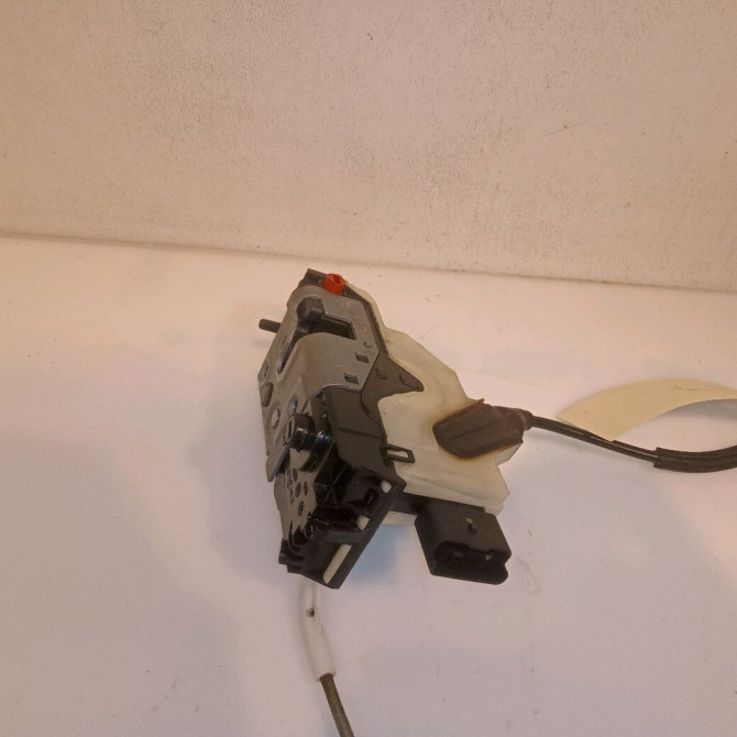 Serrure porte arg occasion CITROEN DS4 Phase 1 01-2011->03-2016 1.6 e-HDi 110ch 9137X0 2