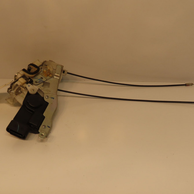 Serrure porte avg occasion SUZUKI ALTO III Phase 1 01-2009->... 1.0i 68ch 82202M68K10000 1