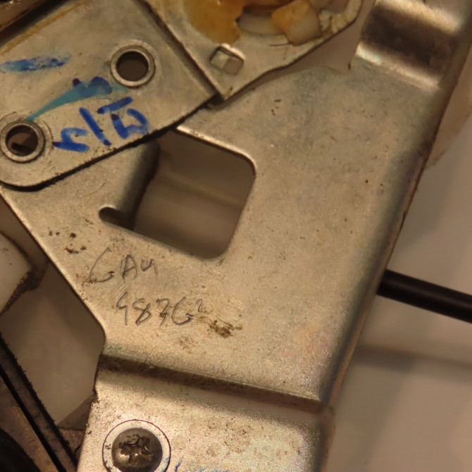 Serrure porte avg occasion SUZUKI ALTO III Phase 1 01-2009->... 1.0i 68ch 82202M68K10000 2