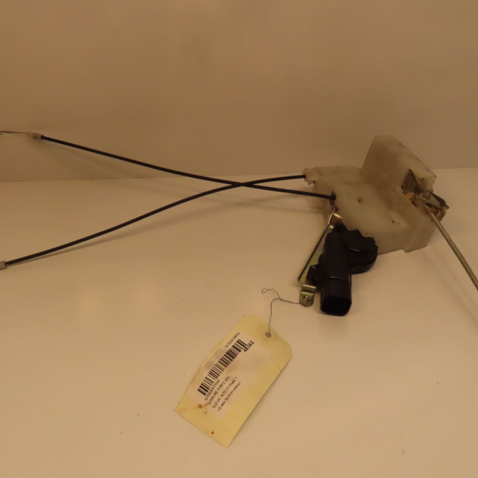 Serrure porte arg occasion SUZUKI ALTO III Phase 1 01-2009->... 1.0i 68ch 82302M68K01000 1