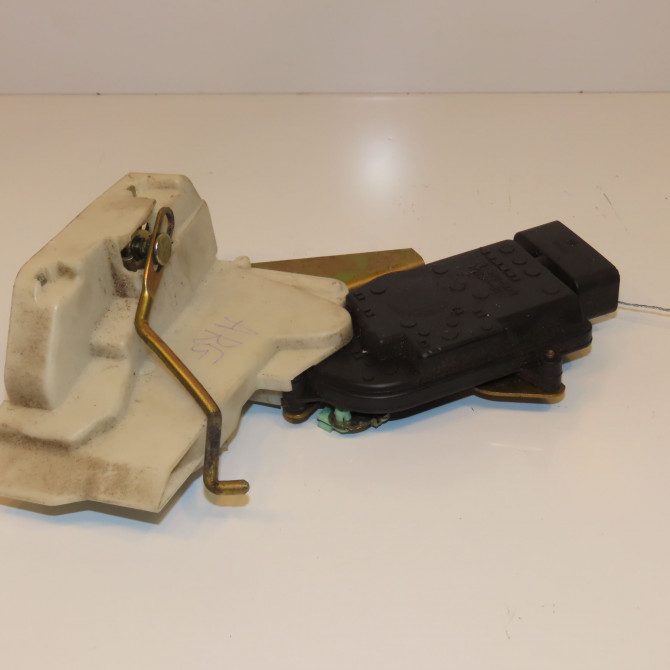 Serrure porte arg occasion SUZUKI IGNIS II Phase 1 09-2003->09-2009 1.5i 100ch 8230286G00 1