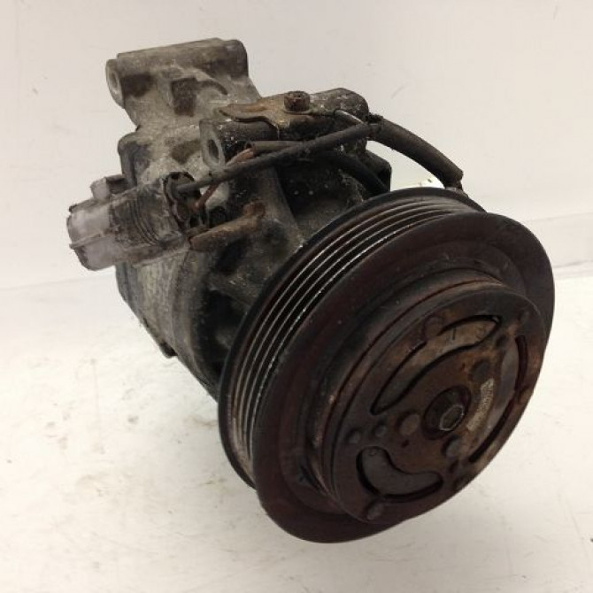 Compresseur air conditionne occasion TOYOTA YARIS I Phase 2 03-2003->12-2005 75 D-4D 883100D091 2