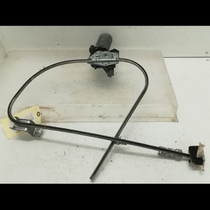Mecanisme+moteur leve-glace avg occasion RENAULT CLIO I Phase 1 06-1990->03-1994 1.9 D 7700799475 3