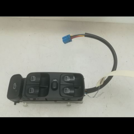 Commande lève-glace porte avant gauche occasion MERCEDES CLASSE C II Phase 1 05-2000->03-2004 C 220 CDI 20382106797167