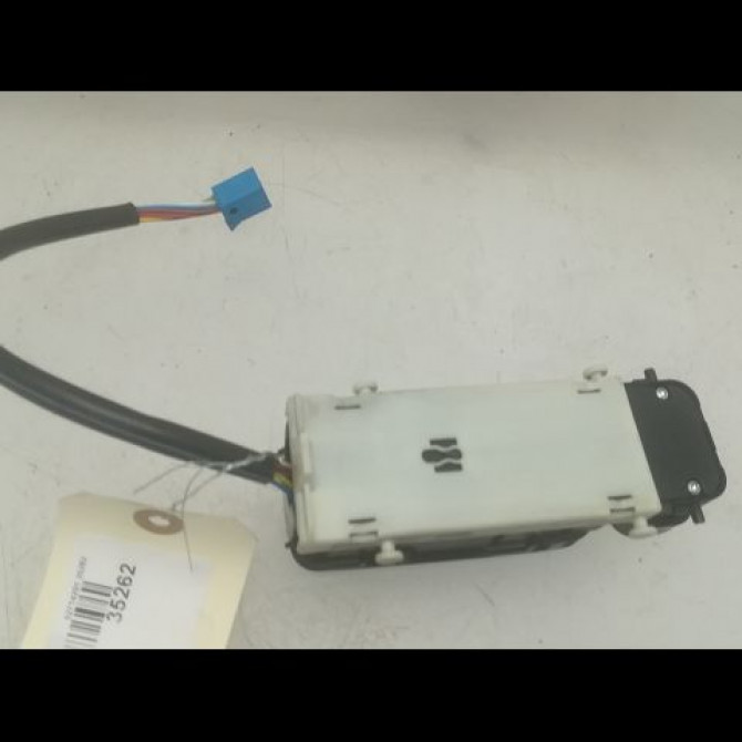 Commande lève-glace porte avant gauche occasion MERCEDES CLASSE C II Phase 1 05-2000->03-2004 C 220 CDI 20382106797167 2