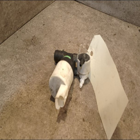 Pompe lave-glace avant occasion PEUGEOT 308 II 308 II Phase 2 2017-04-01-> 1.2i PureTech 130ch 643492