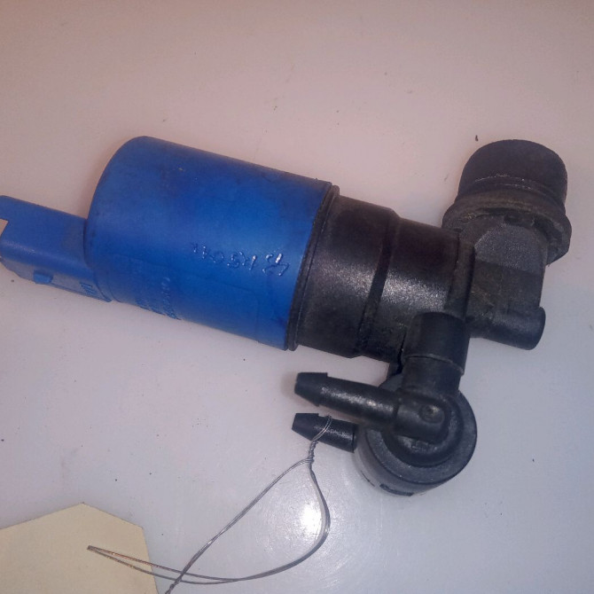 Pompe lave-glace avant occasion  643492 2