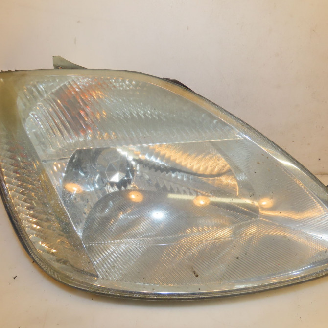 Phare droit occasion FORD FIESTA V Phase 1 09-2002->10-2005 1.4 TDCI 1