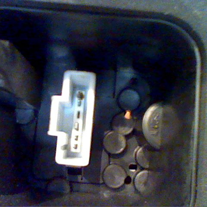 Feu arrière droit occasion PEUGEOT 206 Phase 1 09-1998->03-2009 6351R4 3