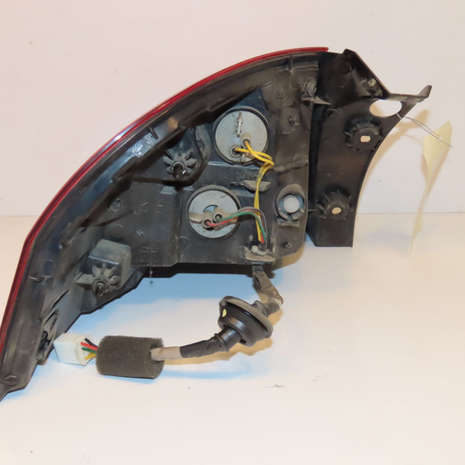 Feu arrière droit occasion KIA RIO III Phase 1 06-2011->... 1.1 CRDI 75ch 924201W210 2