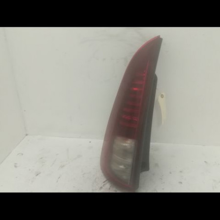 Feu arrière gauche occasion RENAULT ESPACE IV Phase 2 03-2006->07-2012 2.0 DCI 150ch 8200394722