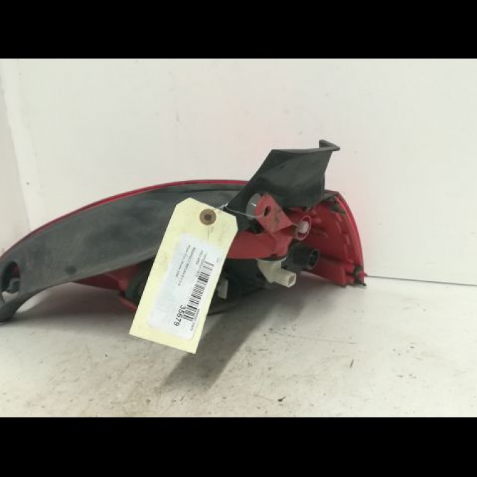 Feu arrière gauche occasion RENAULT MEGANE II Phase 2 01-2006->06-2009 2.0i 225ch 8200413214 2