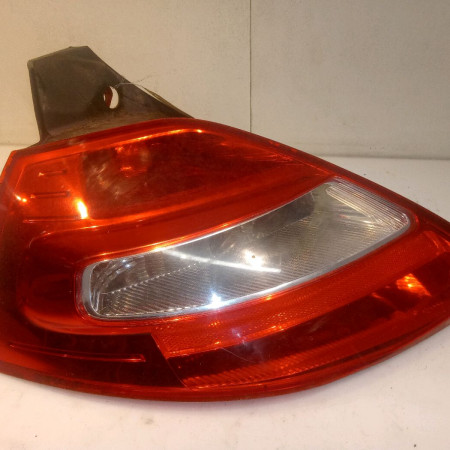 Feu arrière gauche occasion RENAULT MEGANE II Phase 2 01-2006->06-2009 2.0 DCI 150ch 8200413214