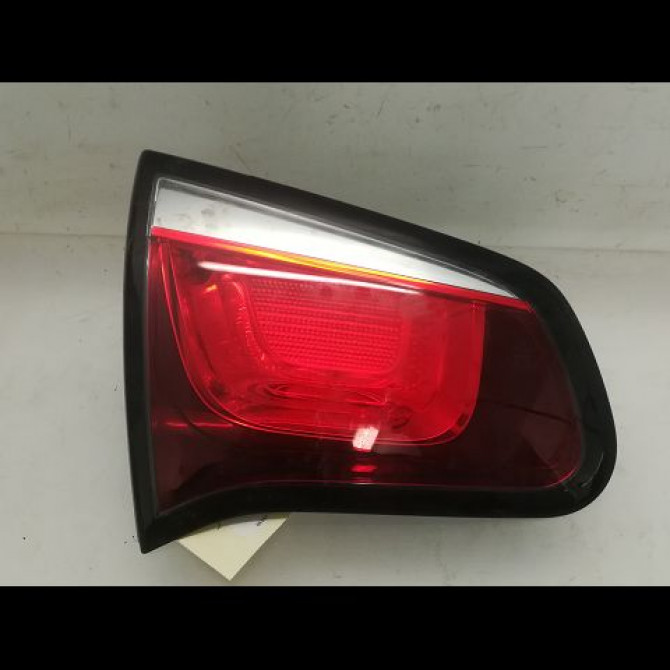 Feu arrière interieur gauche occasion CITROEN C3 II Phase 1 11-2009->02-2013 1.4 HDi 70ch 9803934380 1
