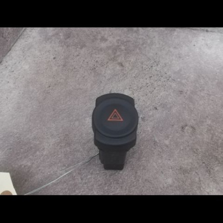 Bouton de warning occasion DACIA SANDERO I Phase 1 06-2008->10-2012 1.4 MPI 75ch 252905315R