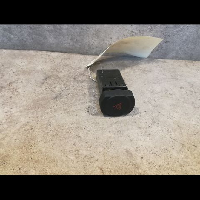 Bouton de warning occasion DACIA SANDERO I Phase 1 06-2008->10-2012 1.5 DCI 70ch 252905315R 1