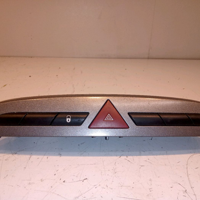 Bouton de warning occasion PEUGEOT 308 I Phase 1 09-2007->03-2011 1.6 HDI 16v 90ch 1