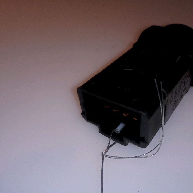 Bouton de warning occasion DACIA SANDERO I Phase 1 06-2008->10-2012 1.4 MPI 75ch 252905315R 2