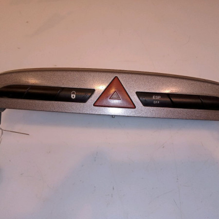 Bouton de warning occasion PEUGEOT 308 I Phase 1 09-2007->03-2011 1.6 HDI 16v 110ch