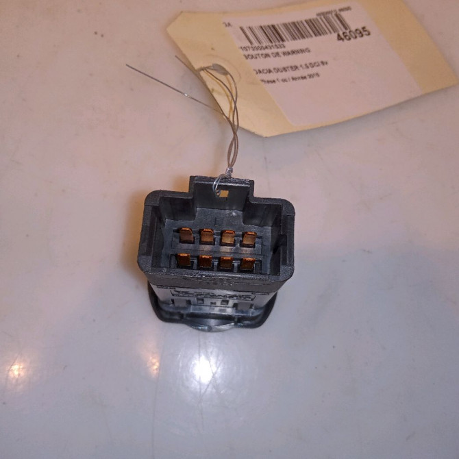 Bouton de warning occasion DACIA DUSTER Phase 1 03-2010->12-2013 1.5 DCI 8v 110ch 252905315R 2