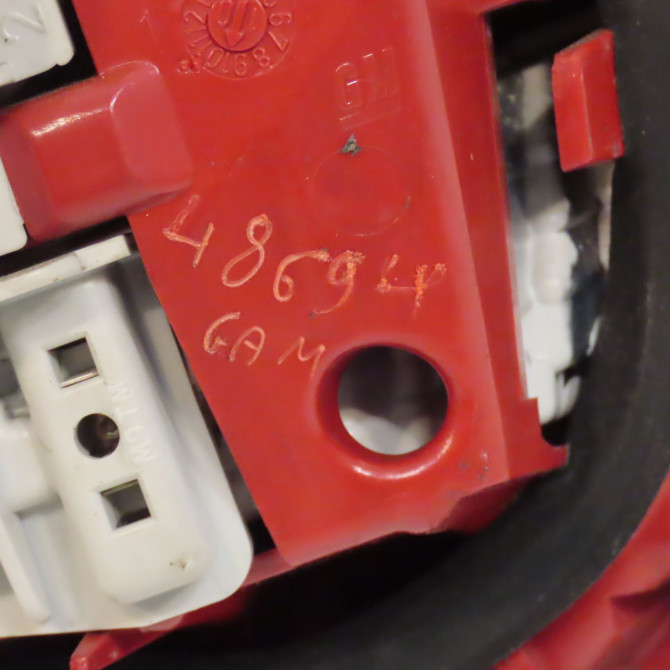 Feu arrière interieur gauche occasion OPEL MERIVA II Phase 1 09-2010->03-2014 1.7 CDTI 110ch 13435485 3