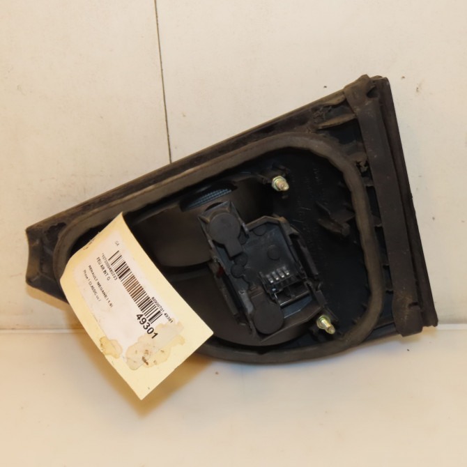 Feu arrière interieur gauche occasion RENAULT MEGANE I Phase 1 04-1995->04-1999 1.6i 90ch 7701042632 2