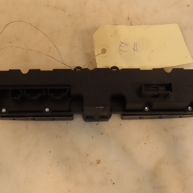 Bouton de warning occasion MERCEDES CLASSE C II Phase 2 03-2004->06-2007 C 200 CDi 2