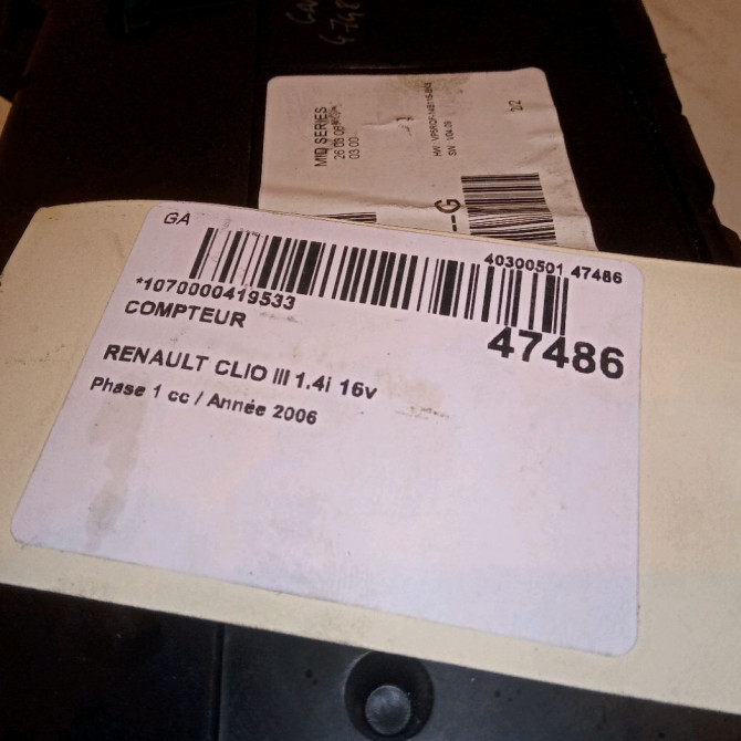 Compteur occasion RENAULT CLIO III Phase 1 09-2005->03-2009 1.4i 16v 100ch 8201060305 4