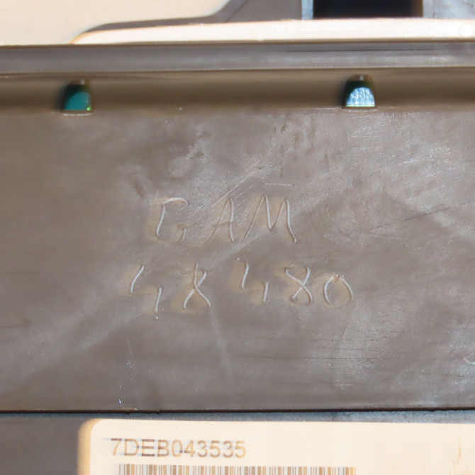 Compteur occasion RENAULT CLIO III phase 2 ESTATE 03-2009->12-2014 1.2i 75ch 8201060305 3