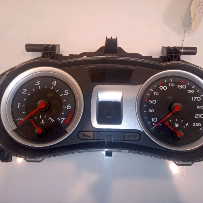 Compteur occasion RENAULT CLIO III Phase 1 09-2005->03-2009 1.2 TCE 16v 100ch 8201060305 1