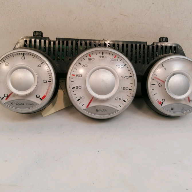 Compteur occasion PEUGEOT 807 Phase 1 06-2002->12-2014 2.0 HDI 16v 136ch 6106WX 1