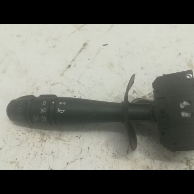 Commande clignotant occasion RENAULT CLIO II Phase 1 03-1998->06-2001 1.9 DTI 7701064226 1