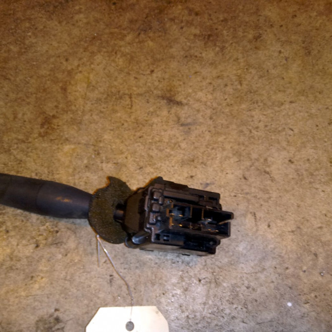 Commande essuie glace occasion CITROEN ZX Phase 2 BREAK 07-1994->06-1998 1.9 D 69ch 6239G6 2