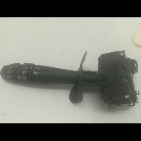 Commande clignotant occasion RENAULT CLIO II Phase 1 03-1998->06-2001 1.2 7701064226