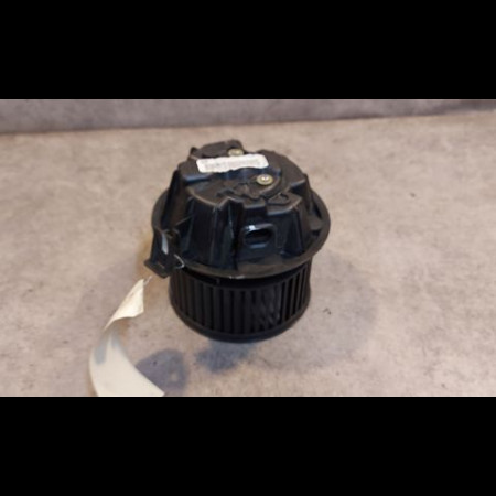 Ventilateur de chauffage occasion RENAULT MODUS Phase 1 09-2004->12-2007 1.5 DCI 65ch 7701209802