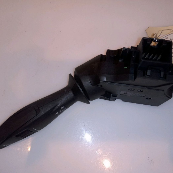 Commande essuie glace occasion FORD FIESTA VI Phase 1 10-2008->11-2012 1.4 TDCI 70ch 1537625 3