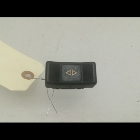 Commande leve-glace porte arrière gauche occasion RENAULT 19 Phase 2 04-1992->04-1997 1.8i