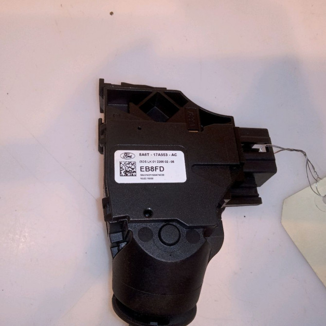 Commande essuie glace occasion FORD FIESTA VI Phase 1 10-2008->11-2012 1.4 TDCI 68ch 1537625 3