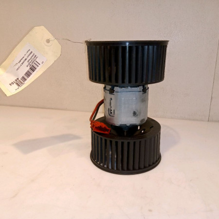 Ventilateur de chauffage occasion RENAULT MEGANE III Phase 1 11-2008->01-2012 1.5 DCI 110ch 272104937R