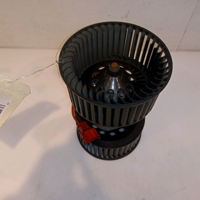 Ventilateur de chauffage occasion RENAULT MEGANE III Phase 1 11-2008->01-2012 1.5 DCI 110ch 272104937R 2