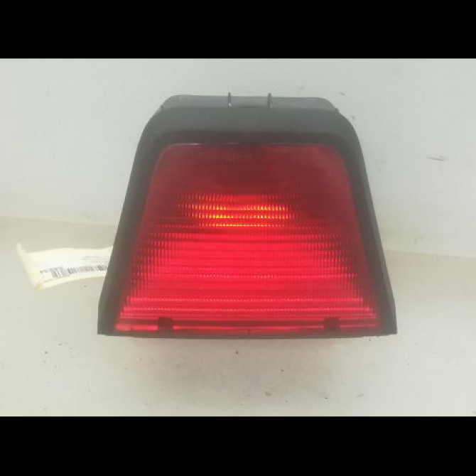 Feux stop supplementaire occasion DACIA LOGAN I Phase 1 06-2005->06-2008 1.4 MPI 6001546796 1