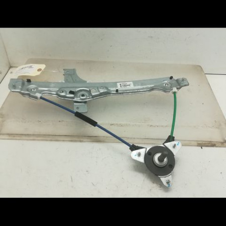 Mecanisme leve-glace arrière droit occasion PEUGEOT 208 Phase 2 04-2015->... 1.2i 81ch 9673153880