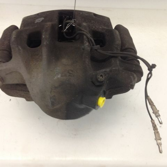 Etrier de frein avant droit occasion PEUGEOT 406 COUPE Phase 1 05-1997->12-2004 441058 2