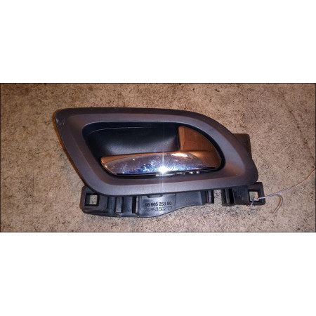 Poignee int porte avd occasion PEUGEOT 308 I Phase 2 04-2011->12-2014 1.6 THP 156ch 9144C8