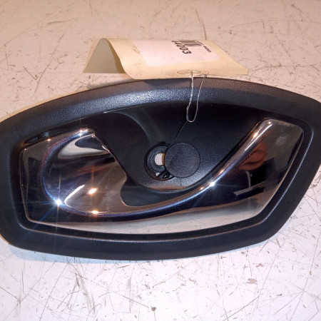 Poignee int porte avg occasion RENAULT MEGANE III Phase 2 01-2012->06-2014 1.5 DCI 90ch 826733790R