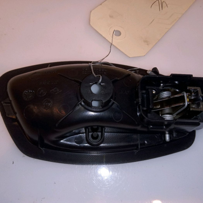 Poignee int porte avg occasion RENAULT CLIO IV Phase 1 07-2012->... 1.5 DCI 90ch 826733790R 2