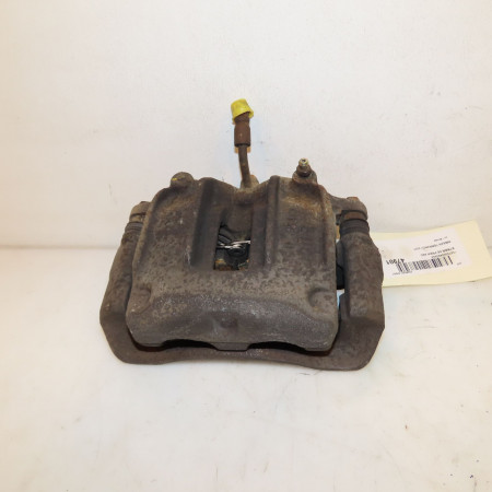 Etrier de frein avant droit occasion NISSAN TERRANO I 411117F00A